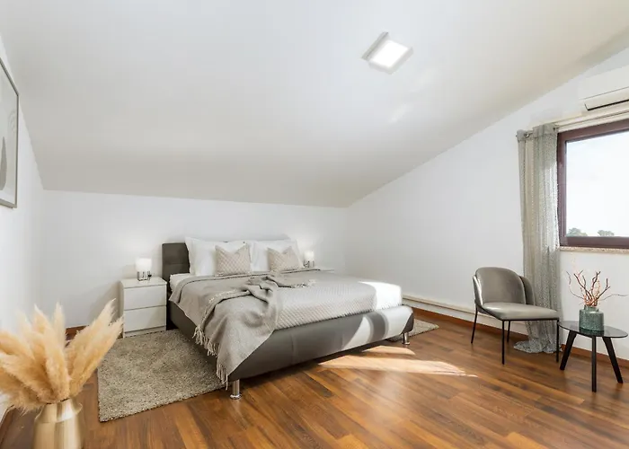 Miromar App Willa Pula